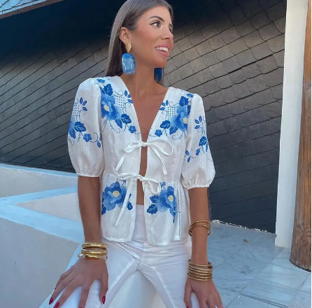 Floral Puff-Sleeve Blouse