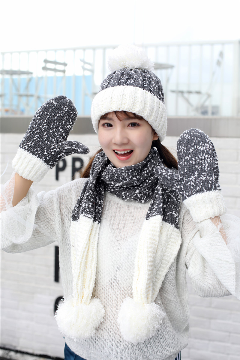 Hat, Scarf & Gloves Set