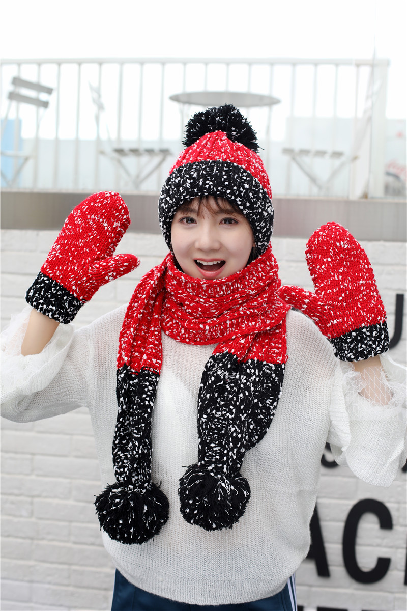 Hat, Scarf & Gloves Set